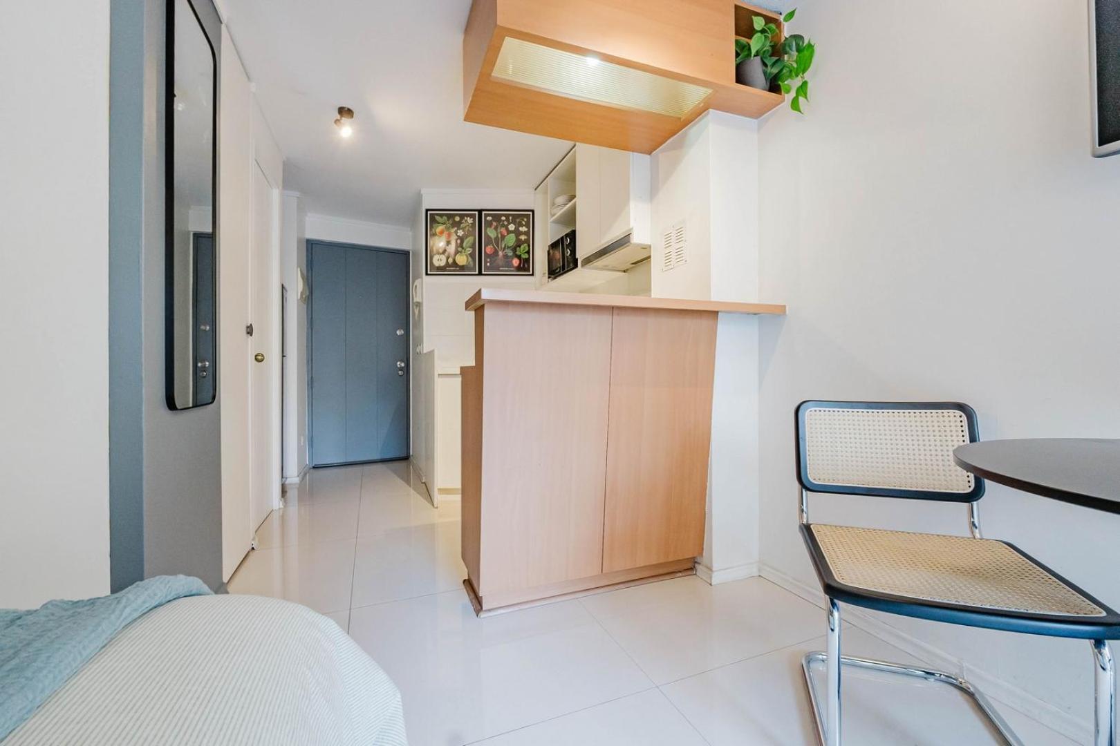 Acogedor Y Moderno Departamento Ubicado En Lastarria
